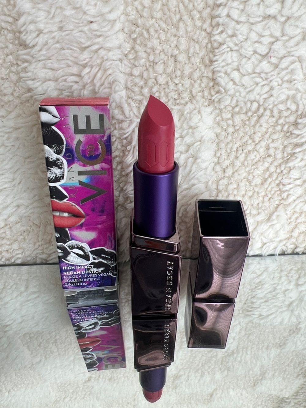 Urban Decay Matte Lipstick - Art Walk
